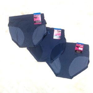 SALE 💣 BUNDLE NWT Set of 3 pairs of Seamless Comfort Hipster in Navy & Navy Dot